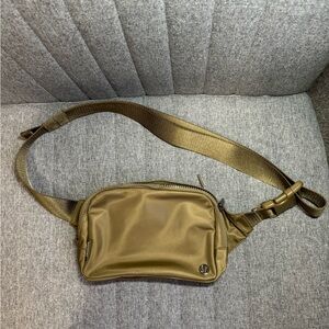 lululemon Everywhere Belt Bag Large w/ Long Strap 2L